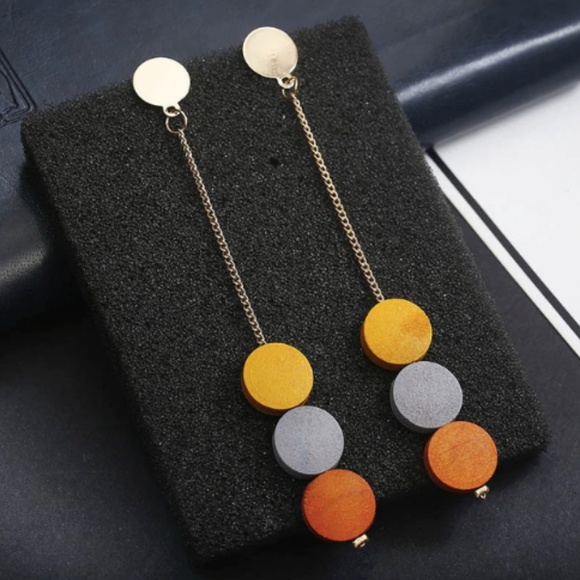 Jewelry - New metal tassel wood bead dangle earrings